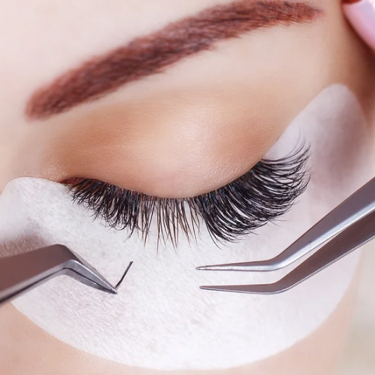 Showcases your natural features